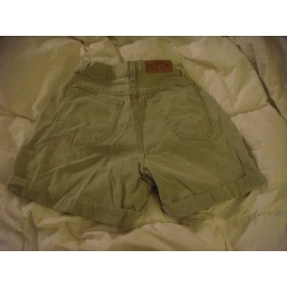 Vintage Denim Riders light blue womens 10M mom shorts higher waisted - Picture 8 of 9